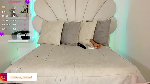 Danielaangelina online show from 03/28/26, 05:52