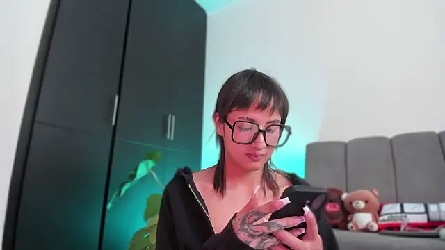 ggor4w33 online show from 03/08/26, 02:20