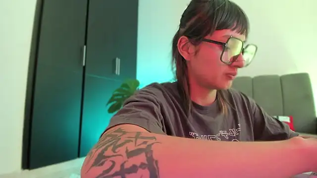 ggor4w33 online show from 03/07/26, 12:54