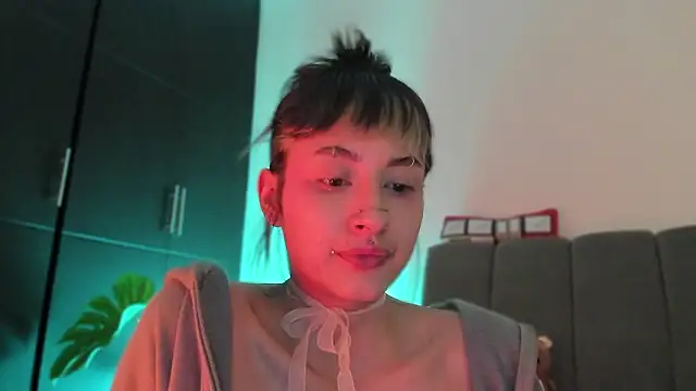 ggor4w33 online show from 03/11/26, 06:29