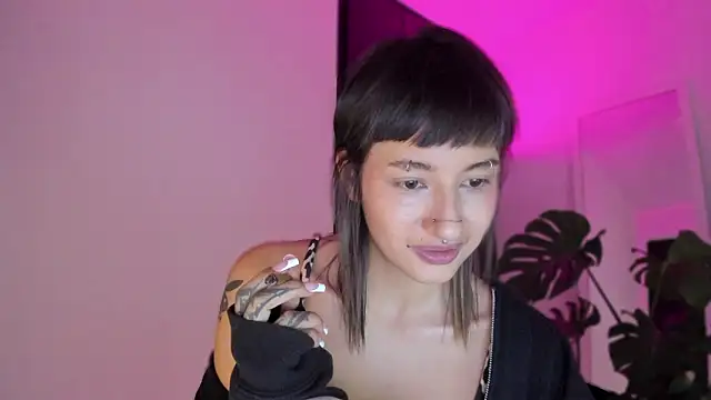 ggor4w33 online show from 02/24/26, 10:49