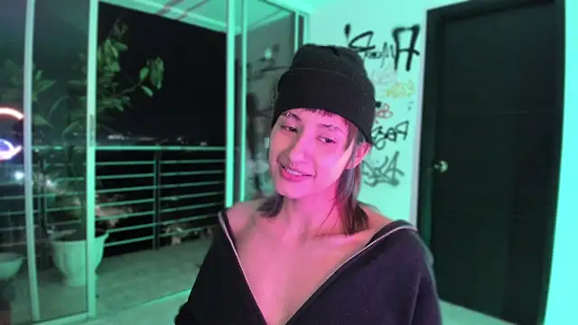 ggor4w33 online show from 12/20/25, 07:55