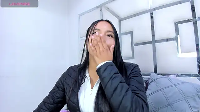 ZoeWan69 online show from 03/04/26, 02:14