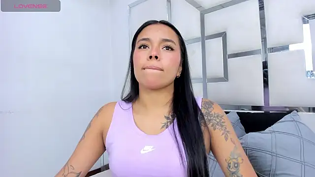 ZoeWan69 online show from 02/26/26, 01:22