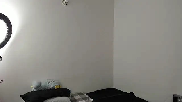 Mazikeen  18 online show from 03/27/26, 01:45