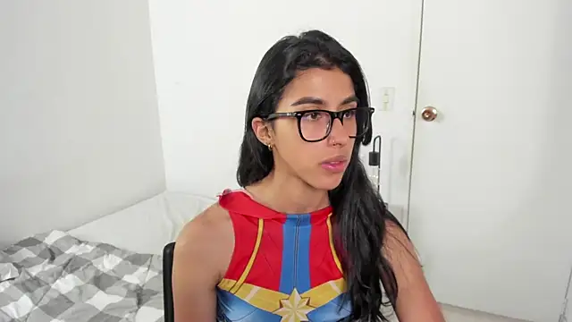Snapshot of Mazikeen__18 chatting on 06/23/26, 12:58 Mazikeen 18 online show from 06/23/26, 12:58