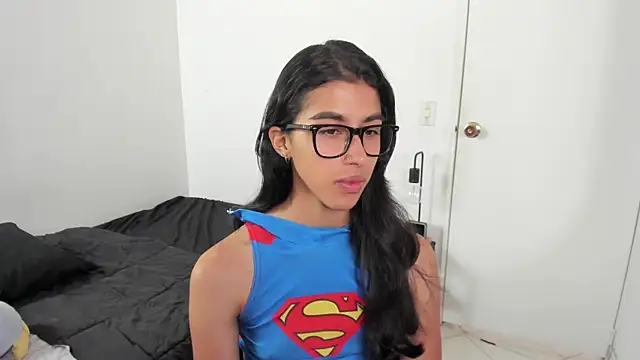 Snapshot of Mazikeen__18 chatting on 07/10/26, 01:44 Mazikeen 18 online show from 07/10/26, 01:44