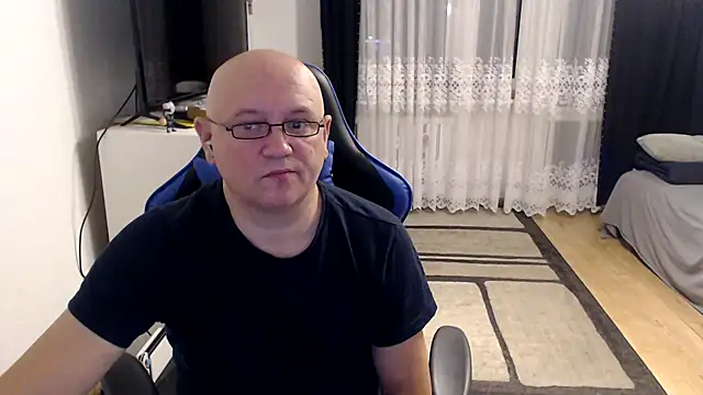 Snapshot of ruplumber chatting on 10/08/25, 05:35 ruplumber online show from 10/08/25, 05:35