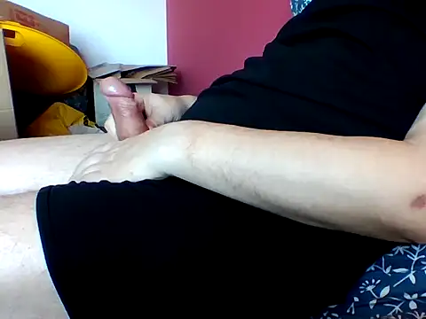 Snapshot of ruplumber chatting on 03/22/25, 06:11 ruplumber online show from 03/22/25, 06:11