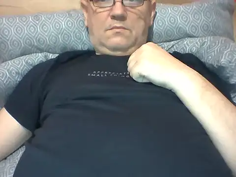 Snapshot of ruplumber chatting on 03/02/25, 12:20 ruplumber online show from 03/02/25, 12:20