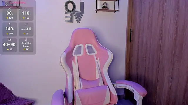 Bella ricci  online show from 10/23/25, 09:46