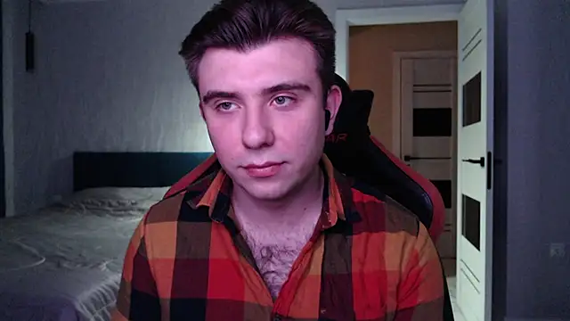 honey furry online show from 09/20/25, 10:26