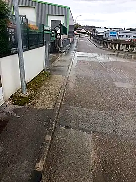 Snapshot of Dam70 chatting on 10/20/25, 07:20 Dam70 online show from 10/20/25, 07:20