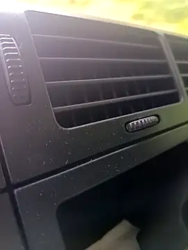 Snapshot of Dam70 chatting on 09/22/25, 12:33 Dam70 online show from 09/22/25, 12:33