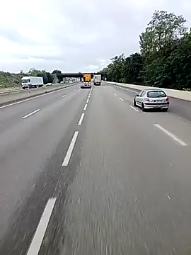 Snapshot of Dam70 chatting on 09/25/25, 08:09 Dam70 online show from 09/25/25, 08:09