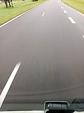 Snapshot of Dam70 chatting on 10/30/25, 07:50 Dam70 online show from 10/30/25, 07:50