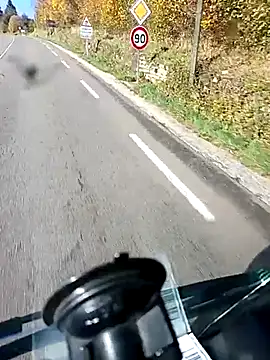 Snapshot of Dam70 chatting on 11/03/25, 12:42 Dam70 online show from 11/03/25, 12:42