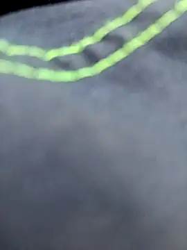 Snapshot of Dam70 chatting on 12/15/25, 07:58 Dam70 online show from 12/15/25, 07:58