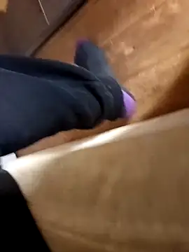 Snapshot of Dam70 chatting on 11/11/25, 12:22 Dam70 online show from 11/11/25, 12:22