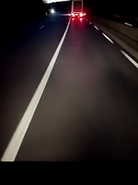 Snapshot of Dam70 chatting on 12/18/25, 06:29 Dam70 online show from 12/18/25, 06:29