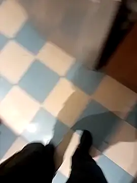 Snapshot of Dam70 chatting on 12/16/25, 08:24 Dam70 online show from 12/16/25, 08:24