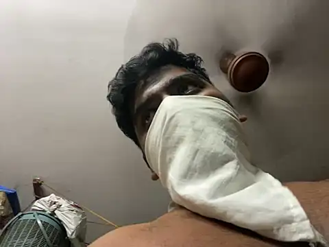 lucky   2 online show from 03/14/25, 02:52
