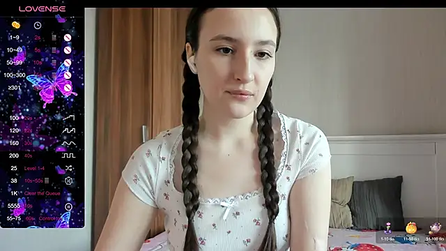 Snapshot of Cute__Nana chatting on 10/22/25, 06:02 Cute Nana online show from 10/22/25, 06:02