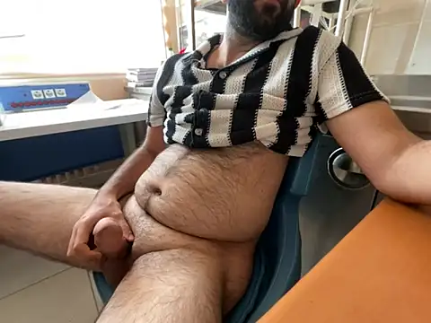 legolasleo online show from 10/10/25, 08:59