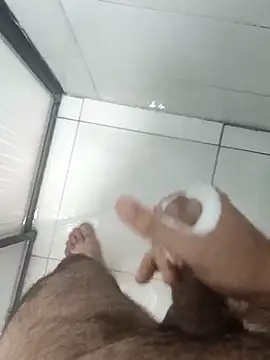 legolasleo online show from 12/18/25, 07:40