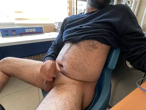 legolasleo online show from 10/28/25, 08:57