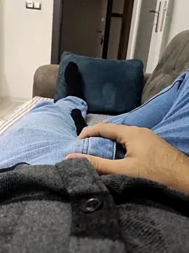 legolasleo online show from 11/04/25, 03:21