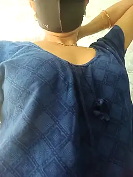 Snapshot of Sumann99 chatting on 03/19/25, 07:40 Sumann99 online show from 03/19/25, 07:40