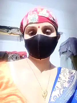 Snapshot of Sumann99 chatting on 02/17/25, 05:01 Sumann99 online show from 02/17/25, 05:01