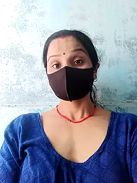 Snapshot of Sumann99 chatting on 03/23/25, 06:58 Sumann99 online show from 03/23/25, 06:58