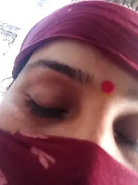 Snapshot of Sumann99 chatting on 02/07/25, 09:37 Sumann99 online show from 02/07/25, 09:37