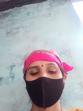 Snapshot of Sumann99 chatting on 02/15/25, 11:17 Sumann99 online show from 02/15/25, 11:17