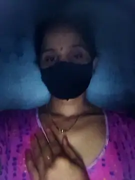 Snapshot of Sumann99 chatting on 03/02/25, 04:03 Sumann99 online show from 03/02/25, 04:03