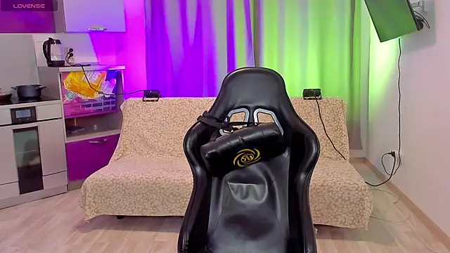 Vivien  wet online show from 03/05/25, 12:55