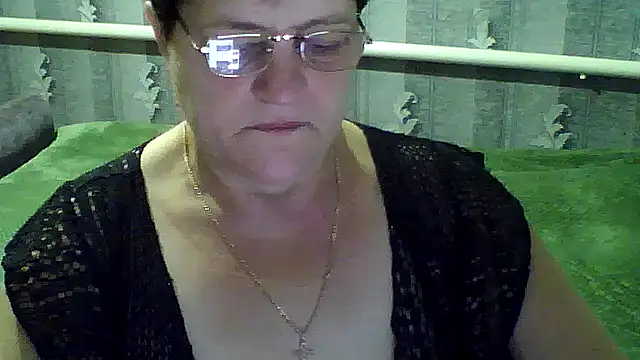 ElzaJewel online show from 09/17/25, 04:03