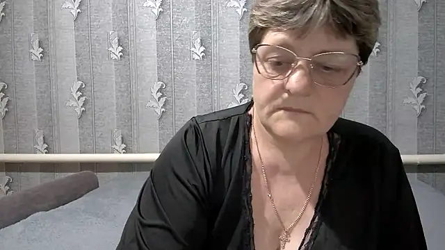 ElzaJewel online show from 05/18/26, 05:45