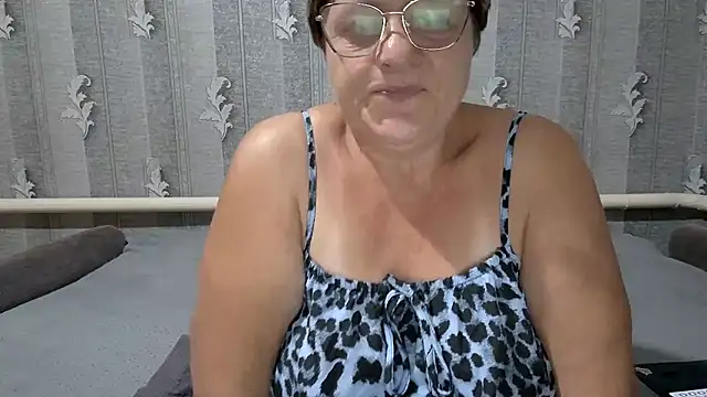 Snapshot of ElzaJewel chatting on 07/19/26, 11:40 ElzaJewel online show from 07/19/26, 11:40