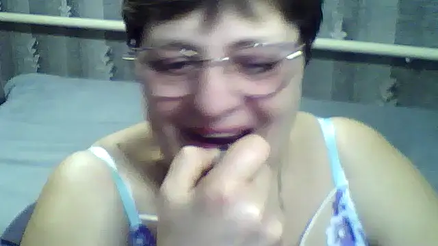 ElzaJewel online show from 02/15/26, 04:28