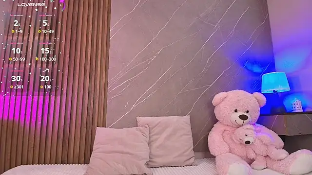 ariana jhonson1 online show from 03/05/26, 12:24