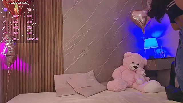 ariana jhonson1 online show from 04/03/26, 12:33