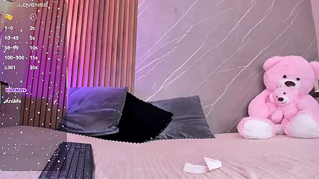 ariana jhonson1 online show from 10/18/25, 12:40