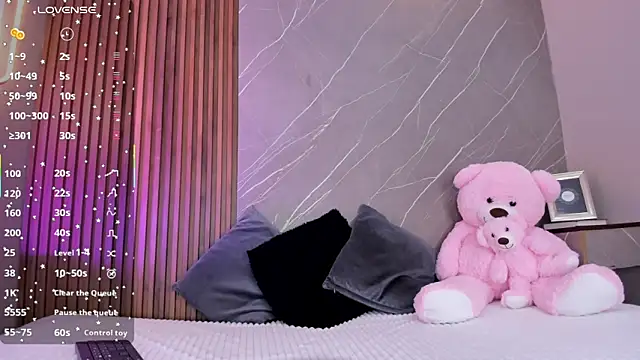 ariana jhonson1 online show from 10/10/25, 12:39