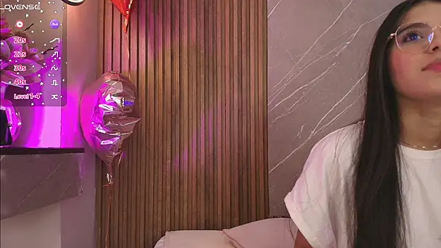 ariana jhonson1 online show from 04/08/26, 12:28