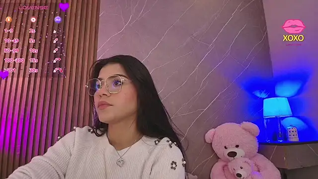 ariana jhonson1 online show from 04/21/26, 12:01