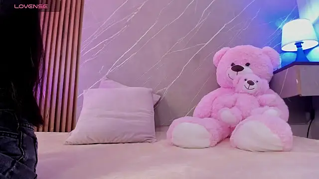 ariana jhonson1 online show from 01/07/26, 12:21