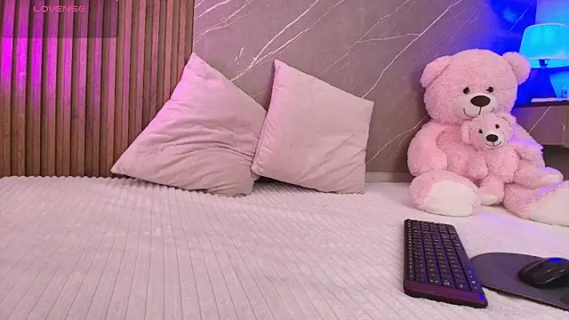 ariana jhonson1 online show from 02/07/26, 12:13